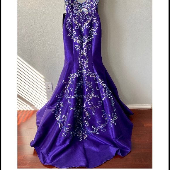 MacDuggal Purple Prom Dress HOST PICK - Picture 4 of 4